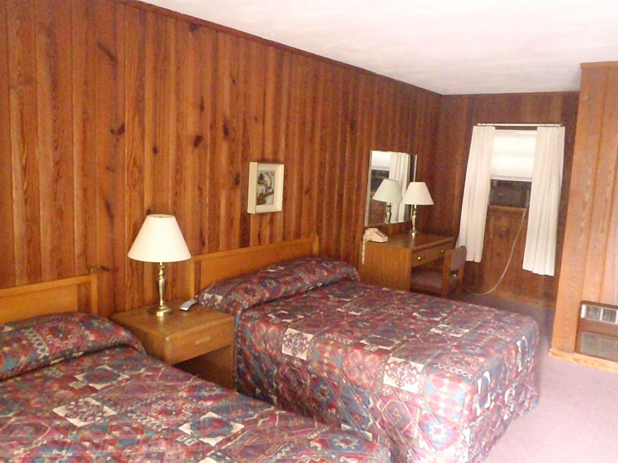 Heart Of The Berkshires Motel Pittsfield Exterior foto